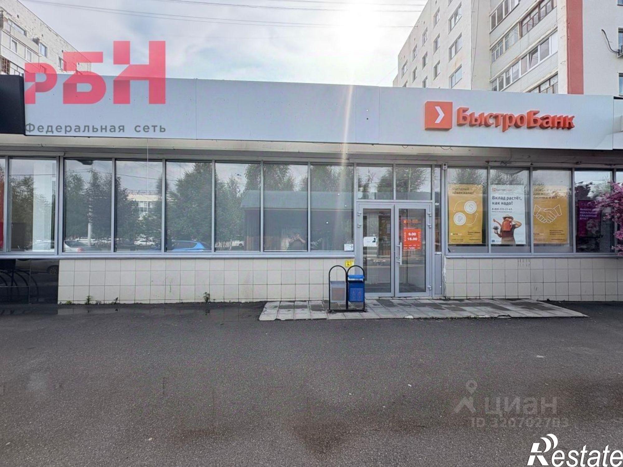 Сдать торговое помещение за 125 000 рублей на Комсомольский проспект, 40