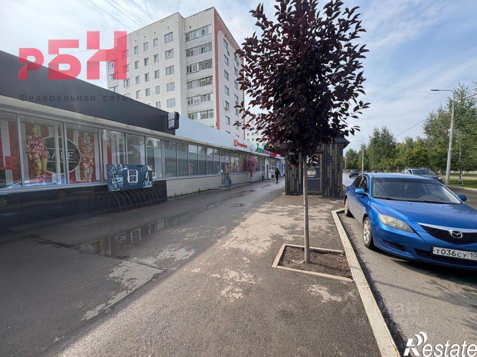 Сдать торговое помещение за 125 000 рублей на Комсомольский проспект, 40