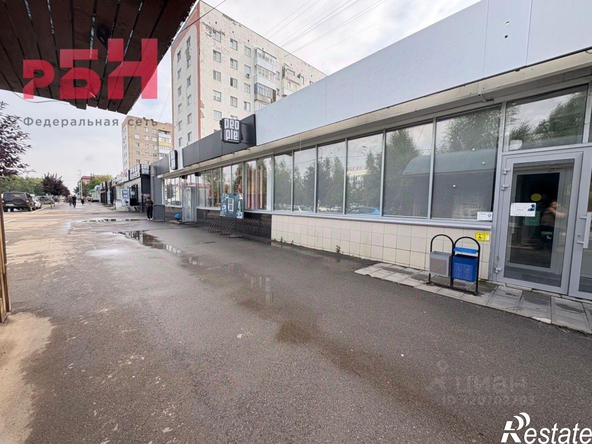 Сдать торговое помещение за 125 000 рублей на Комсомольский проспект, 40