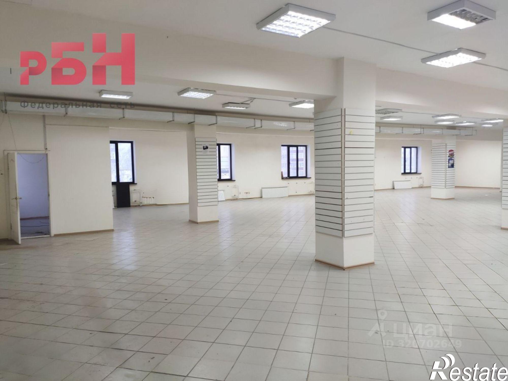 Сдать торговое помещение за 200 000 рублей на Берёзовское шоссе, 3