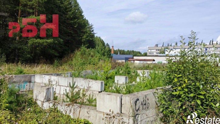 Помещение свободного назначения улица Дзержинского, 15,  д. 15