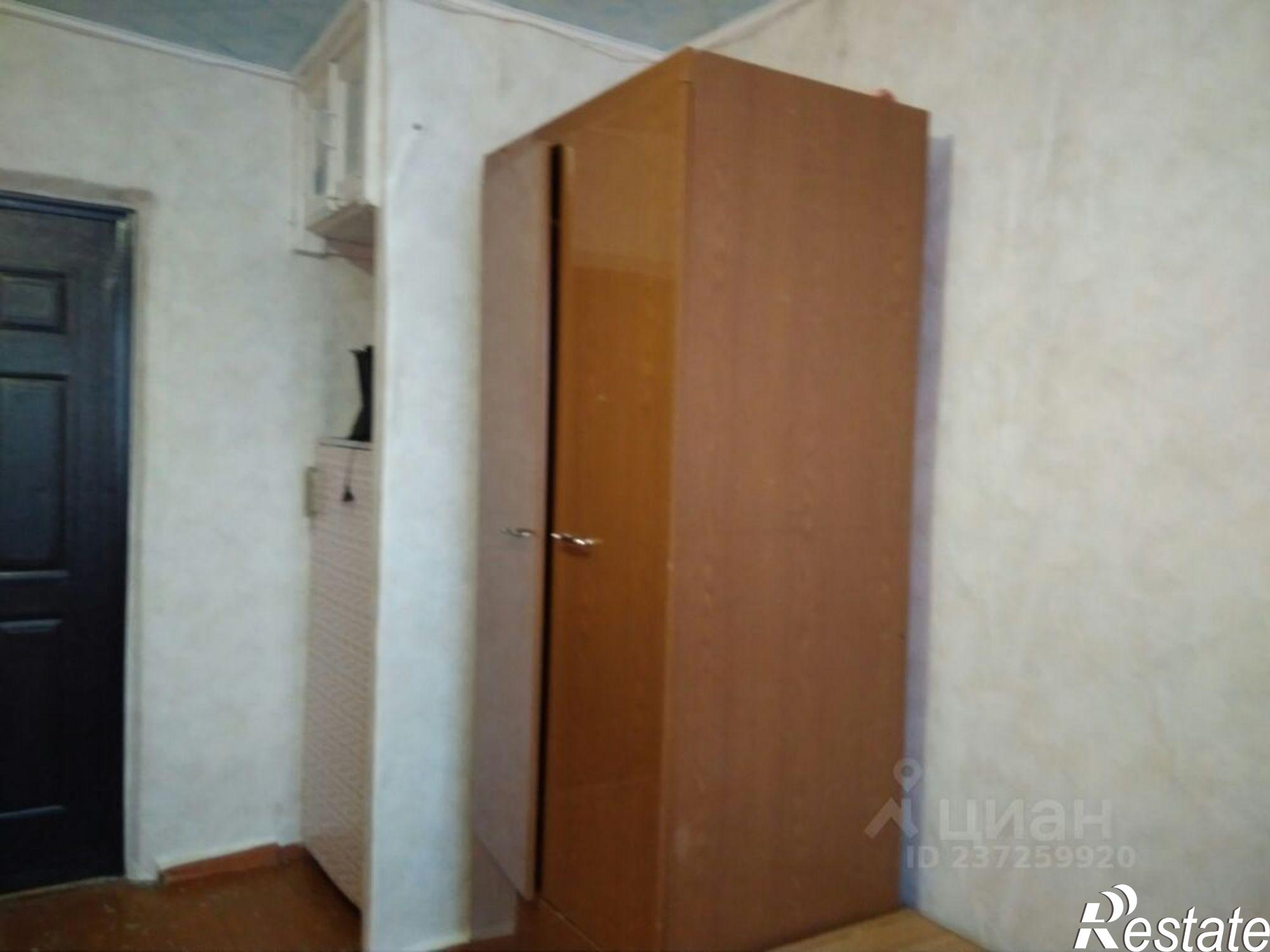 Купить комнату за 310 000 рублей на Комсомольский проспект, 17А