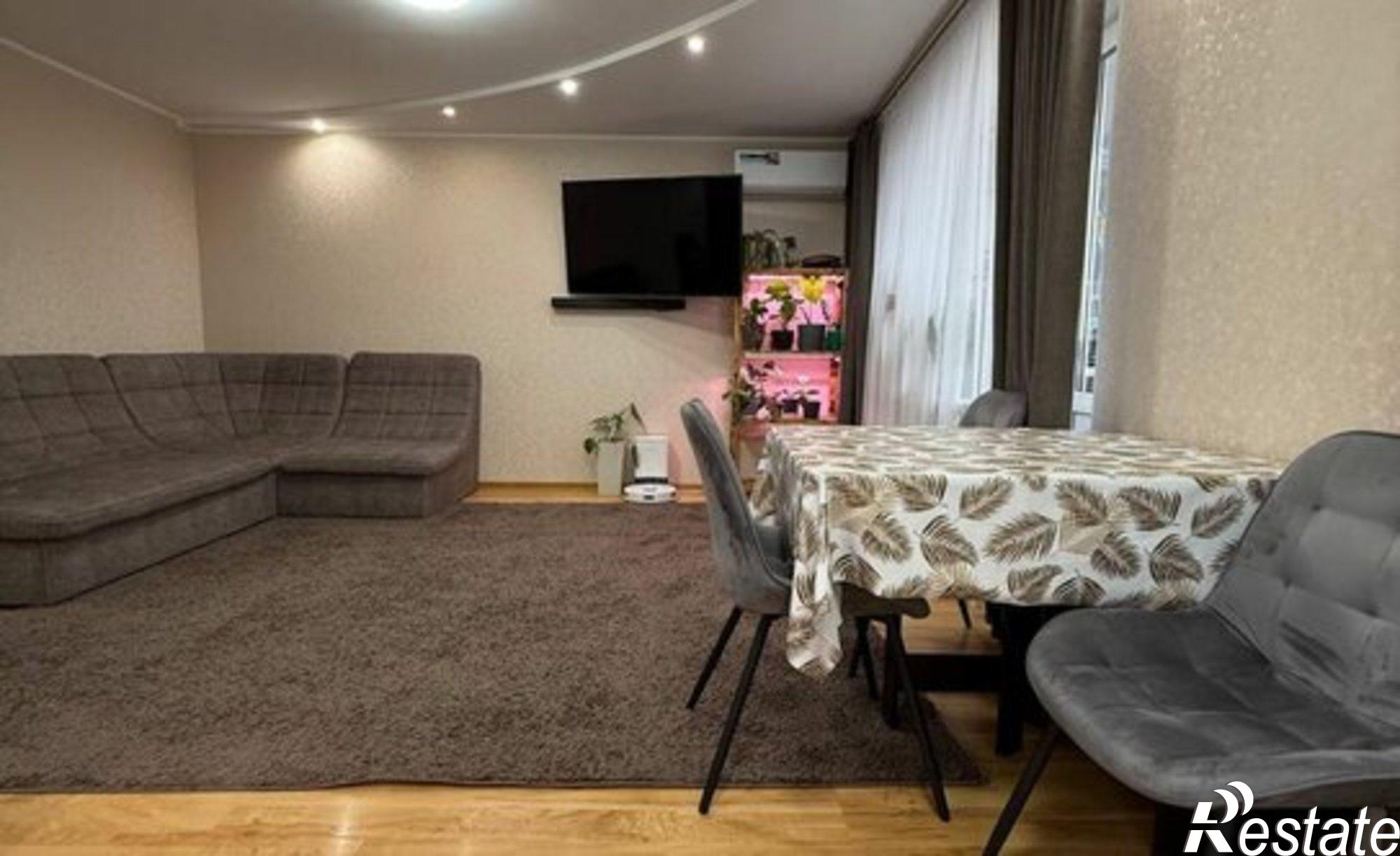 Купить квартиру за 5 800 000 рублей на Комсомольский проспект, 52