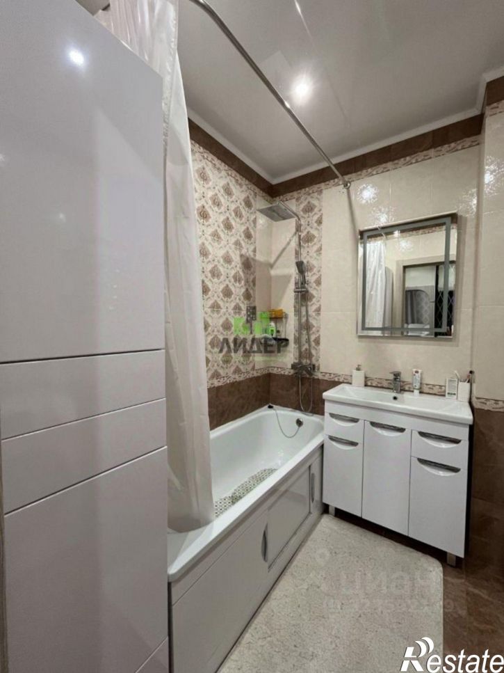 2-комн квартира улица Декабристов, 7,  д. 7