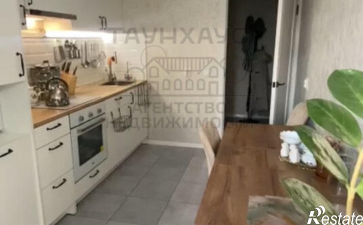 3-комн квартира улица Строителей, 31,  д. 31