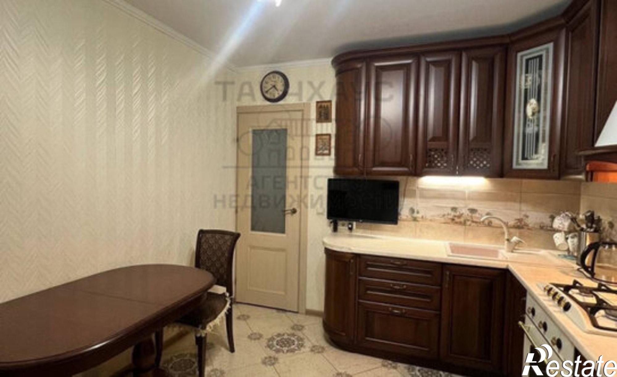 Купить квартиру за 6 990 000 рублей на Комсомольский проспект, 78