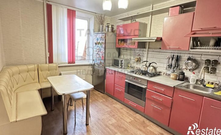 4-комн квартира улица Дзержинского, 6,  д. 6