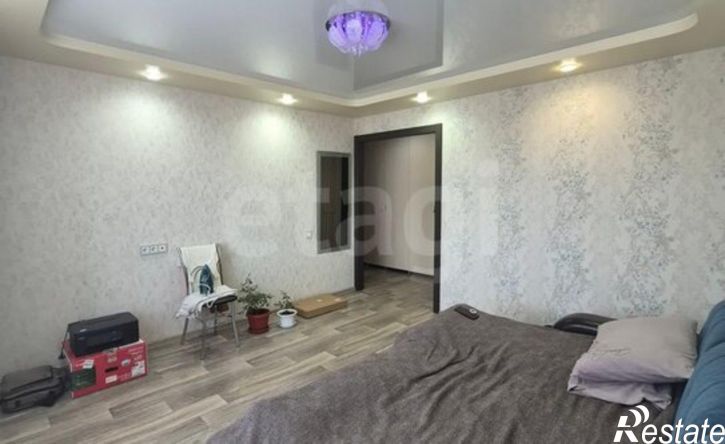 2-комн квартира улица Нефтяников, 32Б,  д. 32Б