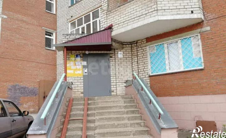 3-комн квартира ул Строителей, 93,  д. 93