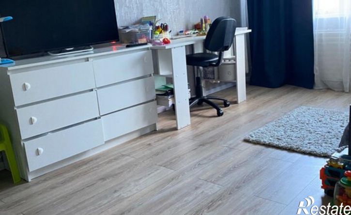 4-комн квартира ул Строителей, 71Б,  д. 71Б