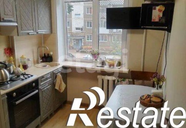 4-комн квартира улица Строителей, 61,  д. 61