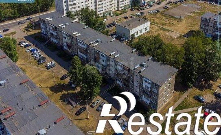 4-комн квартира улица Строителей, 61,  д. 61
