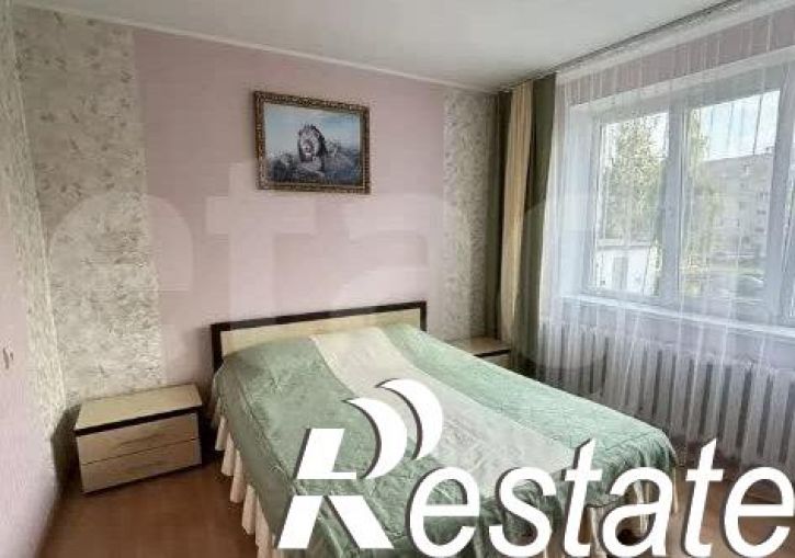 4-комн квартира улица Строителей, 81Б,  д. 81Б