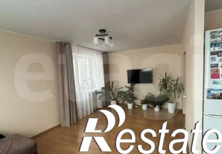 4-комн квартира улица Строителей, 81Б,  д. 81Б