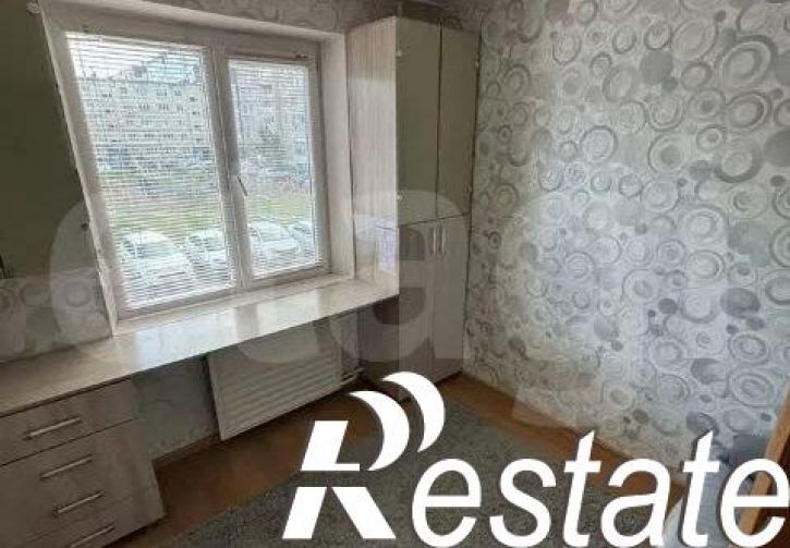 4-комн квартира улица Строителей, 81Б,  д. 81Б