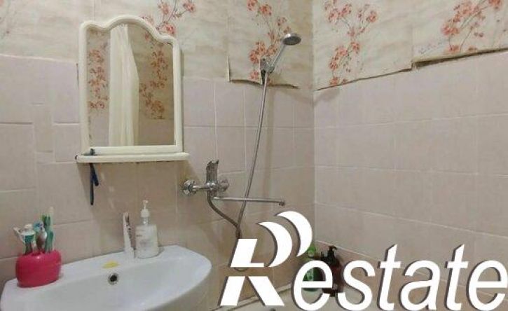 4-комн квартира улица Строителей, 59,  д. 59